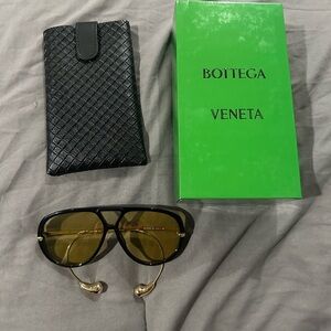 Bottega Veneta Oversized Aviator Sunglasses